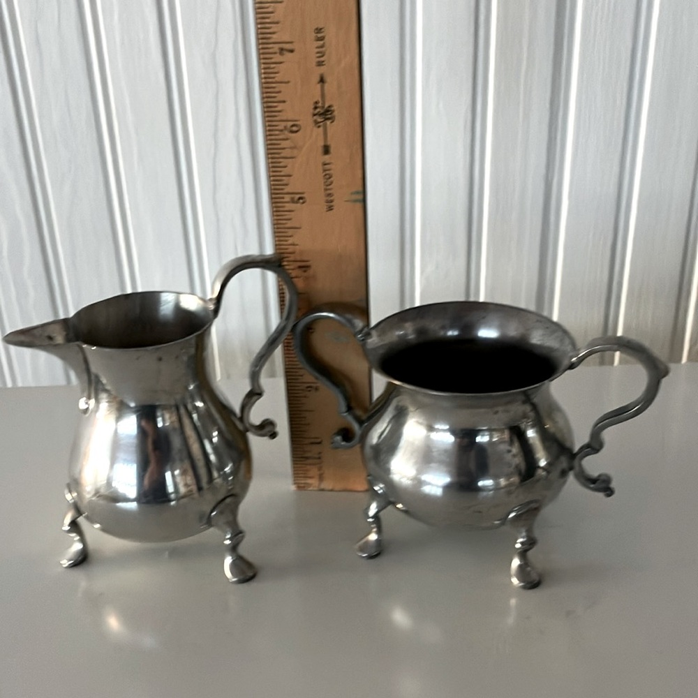Vintage Stieff Pewter Colonial Williamsburg Silver Creamer and Sugar Set - Picture 9 of 13